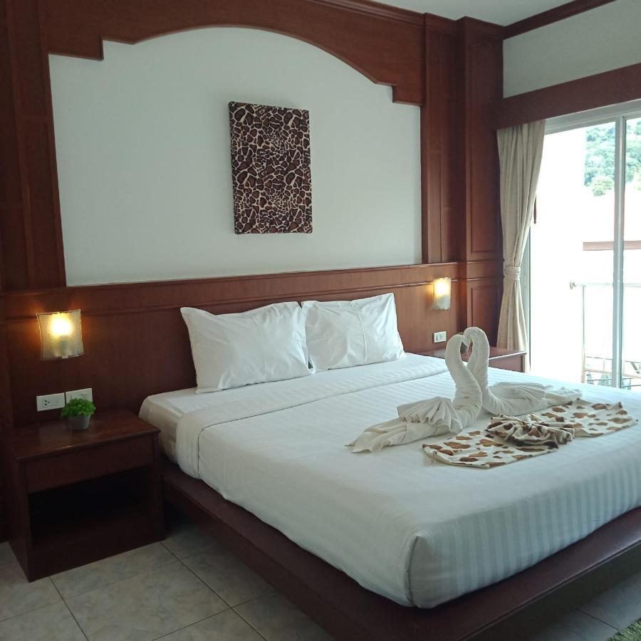 New Forest Patong Buitenkant foto